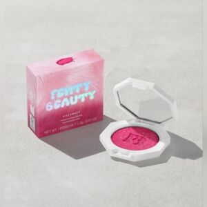 Fenty Beauty by Rihanna Limited Edition Killawatt Freestyle Highlighter BNIB